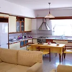 乔治海滩一室公寓酒店 公寓 Pefki