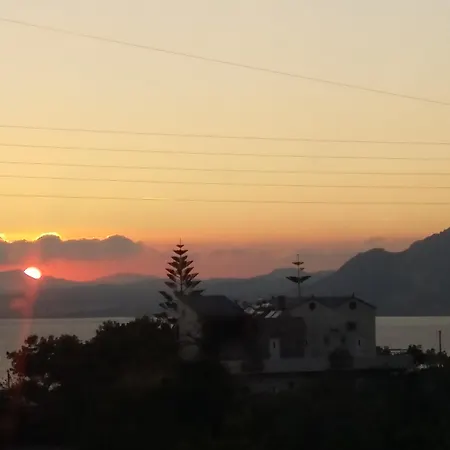 乔治海滩一室公寓酒店 *