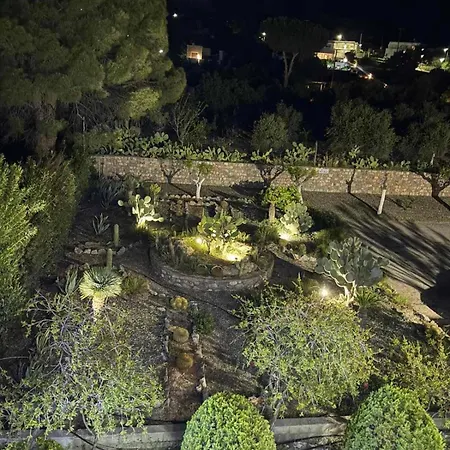 乔治海滩一室公寓酒店 *