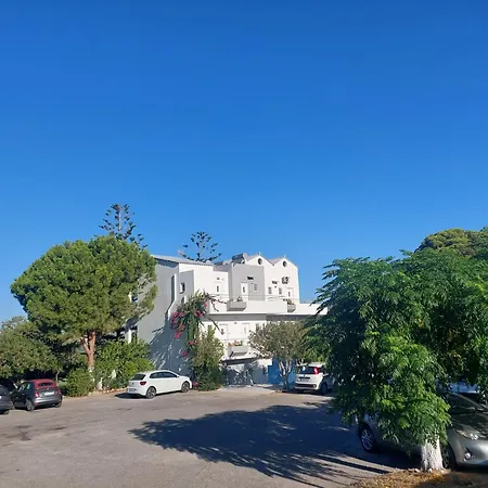 George * Pefki (Rhodes)