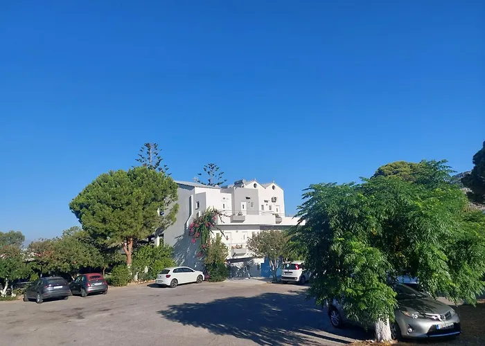 乔治海滩一室公寓酒店 * Pefki