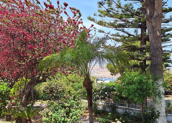 George Apartmán Pefki