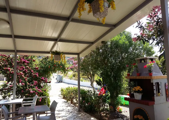 George Apartment Pefki (Rhodes)