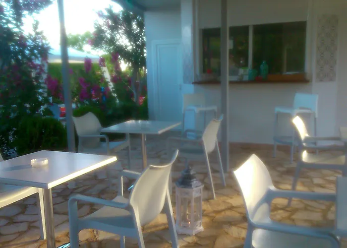 公寓 乔治海滩一室公寓酒店 Pefki