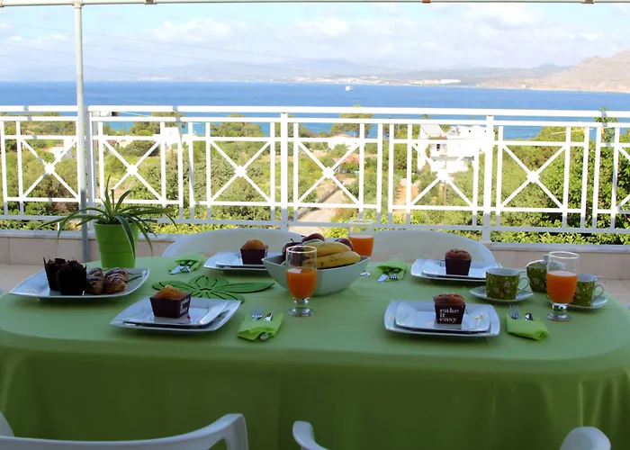 乔治海滩一室公寓酒店 * Pefki